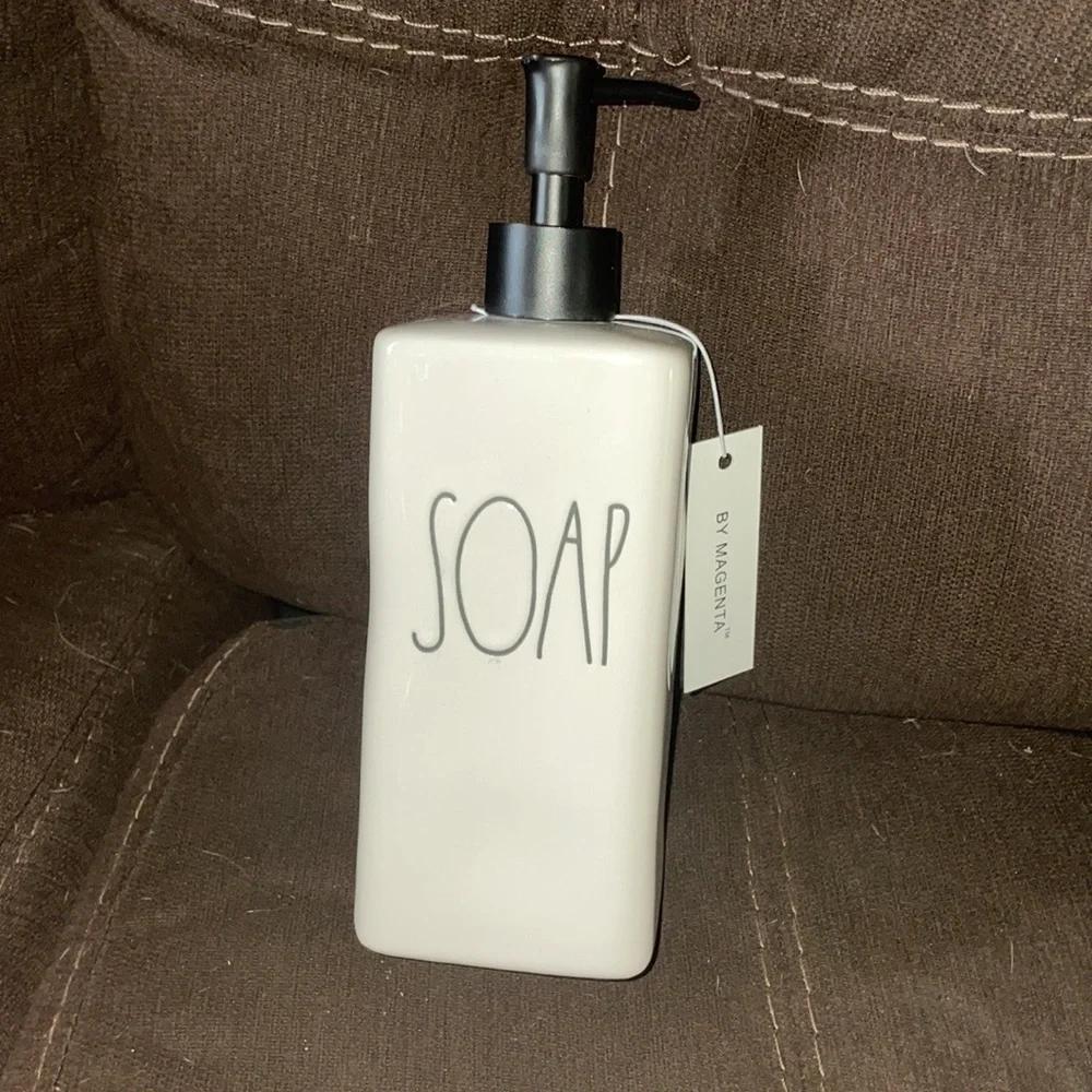 RAE DUNN | “SOAP” Matte Square Soap/Lotion Dispenser with rare black pump